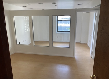 260 m² Office for rent in Miami, FL, 168 SE 1st ST, 33131  - 0 | MatchOffice