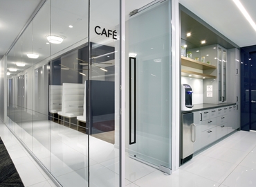 1500 m² Commercial office for rent in New York Grand Central, NY, 1185 Avenue of the Americas, 10036  - 4 | MatchOffice.com