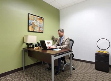 250 m² Business park building available to rent in New York Midtown East, NY, 175 Huguenot Street (10801) - 2 | MatchOffice.com