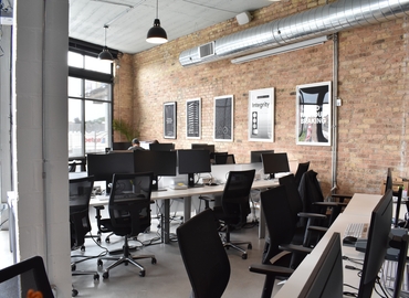 16006 m² Shared workspace  in Chicago, IL, 3033 N Clark St (60657) - 3 | MatchOffice
