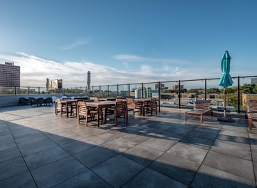 16006 m² Coworking  in Chicago, IL, 3033 N Clark St (60657) - 9 | MatchOffice