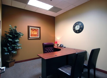 100 m² Business center building for rent in Gilbert, AZ, South Gilbert Road 428 (85296) - 2 | MatchOffice