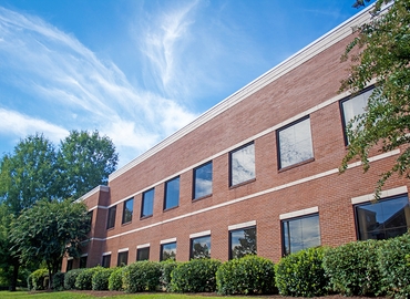 700 m² Business center place available to rent in Charlotte, 6047 Tyvola Glen Circle (28217) - 0 | MatchOffice.com