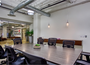 70 m² Convention center in Newport Beach, CA, 4590 MacArthur Boulevard (92660) - 0 | MatchOffice.com