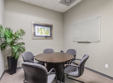 20 m² Convention center in Houston Central, TX, 24044 Cinco Village Center Blvd. (77494) - 1 | MatchOffice.com