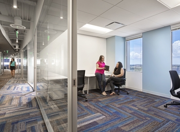 150 m² Business space place available to rent in Tampa, FL, 400 N Tampa Street (33602) - 4 | MatchOffice.com