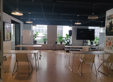 34 m² Business space place available to rent in Miami, FL, 168 SE 1st ST (33131) - 2 | MatchOffice.com