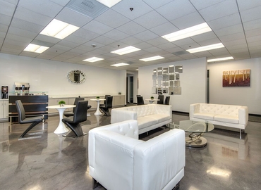 40 m² Serviced office building for rent in Los Angeles, CA, West 7th Street 1055 (90017) - 1 | MatchOffice