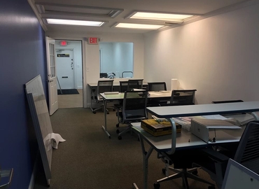 163 m² Business park building up for rent in Doral,	 FL, Northwest 54th Street 8347 (33166) - 6 | MatchOffice