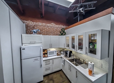 2000 m² Shared workspace  in Anaheim, CA, 112 E Amerige Ave (92832) - 12 | MatchOffice.com