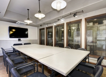 28 m² Flexible office for rent in Sacramento, CA, 836 57th Street, 95819  - 4 | MatchOffice.com