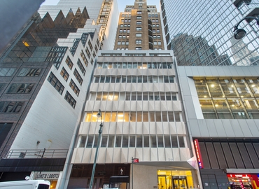350 m² Business center in New York City, NY, 211 East 43rd Street (10017) - 0 | MatchOffice.com