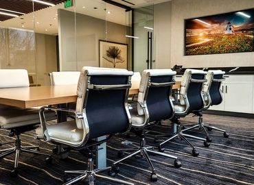350 m² Coworking space  in McLean, VA, 7918 Jones Branch Drive (22102) - 1 | MatchOffice.com
