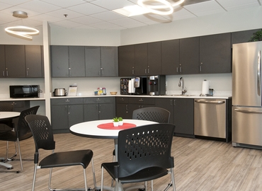 350 m² Meeting room in Arlington, VA, 2111 Wilson Blvd (22201) - 3 | MatchOffice.com