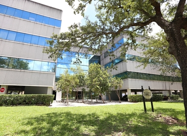 8000 m² Business center in Miami Lakes, FL, 14411 Commerce Way (33014) - 3 | MatchOffice