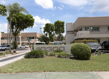 1142 m² Business park in Miami, FL, 10300 SW 72nd St (33173) - 2 | MatchOffice.com