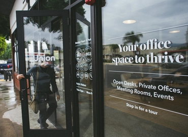 40 m² Co-working  in Glendora, East Route 66 440 (91740) - 0 | MatchOffice