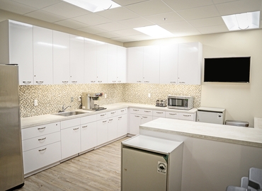 538 m² Coworking space  in Los Angeles, CA, 26565 West Agoura Road (91302) - 9 | MatchOffice.com