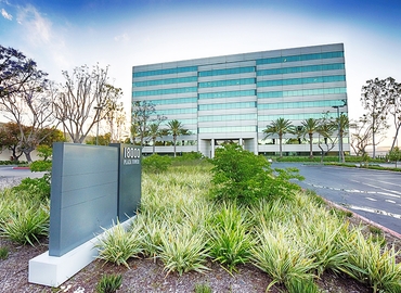 538 m² Shared workspace  in Cerritos, CA, 18000 Studebaker (90703) - 12 | MatchOffice.com