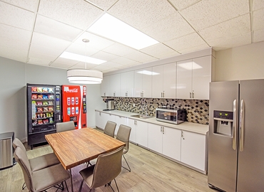 538 m² Coworking space  in San Diego, CA, 12526 High Bluff Drive (92130) - 13 | MatchOffice.com