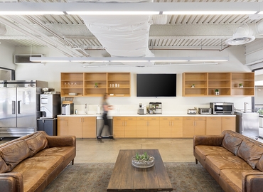 5167 m² Business park in Newport Beach, CA, 120 Newport Center Drive (92660) - 9 | MatchOffice.com