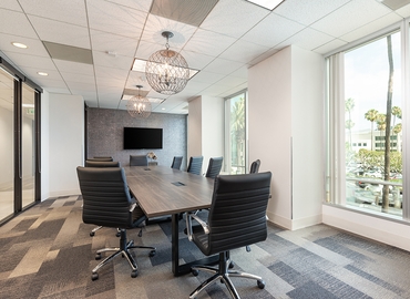 538 m² Shared office  in Long Beach,	 CA, 3780 Kilroy Airport Way (90806) - 5 | MatchOffice.com