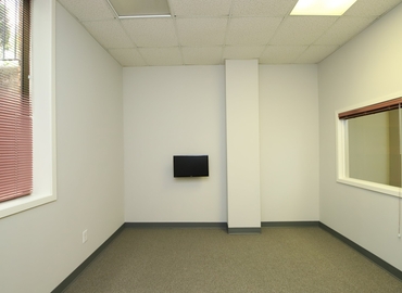 3177 m² Business park in Chapel Hill, NC, 110 Conner Drive (27514) - 4 | MatchOffice