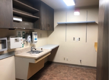 1800 m² Business space in Fresno, CA, 3727 N First St (93726) - 11 | MatchOffice.com