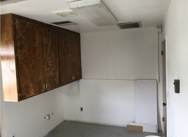 1800 m² Business space in Visalia, CA, 2407 W Whitendale Ave (93277) - 5 | MatchOffice