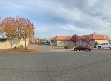 1848 m² Business space in Visalia, CA, 636 W. Oak Ave (93291) - 3 | MatchOffice