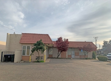 1848 m² Business center in Visalia, CA, 636 W. Oak Ave (93291) - 5 | MatchOffice