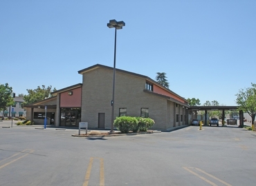 2270 m² Business space in Porterville, CA, 345 N Main Street (93257) - 2 | MatchOffice