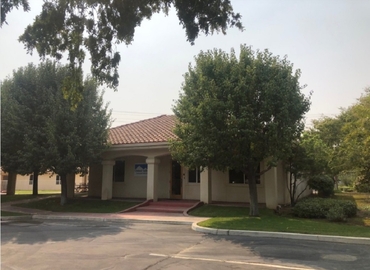 1500 m² Business space in Fresno, CA, 3245 & 3255 W. Figarden (93711) - 1 | MatchOffice.com
