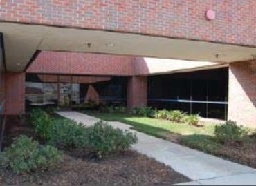 1094 m² Business center in Hanford, CA, 530 Kings County Dr (93230) - 1 | MatchOffice.com