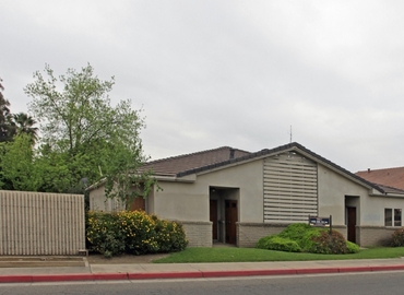 1200 m² Business park in Porterville, CA, 567 W Putnam Ave (93257) - 1 | MatchOffice
