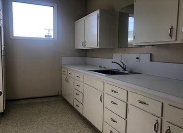 1889 m² Business center in Selma, CA, 1215 Rose Ave (93662) - 5 | MatchOffice