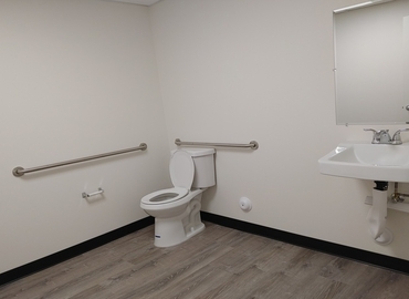 2623 m² Business space in Fresno, CA, 2841 Tulare St (93721) - 21 | MatchOffice.com