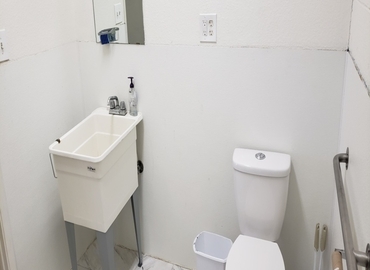 3700 m² Serviced office in Reedley, CA, 1670 12th St (93654) - 2 | MatchOffice