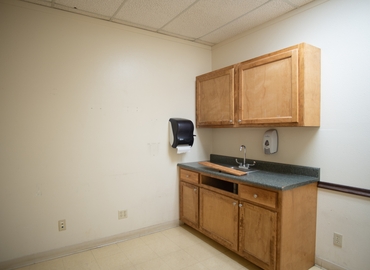 9548 m² Business park in Porterville, CA, 876 W Grand Ave (93257) - 16 | MatchOffice