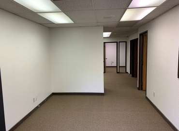 7510 m² Serviced office in Fresno, CA, 2377 West Shaw Ave (93711) - 18 | MatchOffice