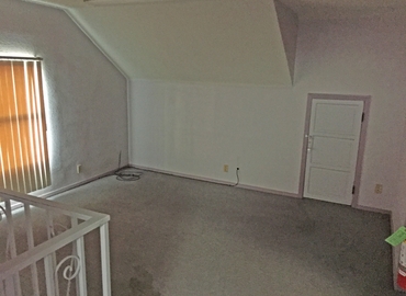 3000 m² Business center in Porterville, CA, 303 W Henderson Ave (93257) - 1 | MatchOffice.com