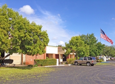 13000 m² Business center in Porterville, CA, 75 W Olive Ave (93257) - 2 | MatchOffice