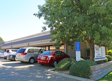 4850 m² Business park in Fresno, CA, 4610 W Jacquelyn (93722) - 1 | MatchOffice.com