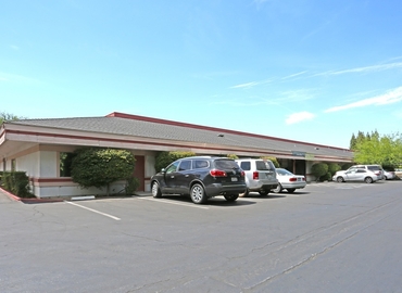 48688 m² Business park in Fresno, CA, 3710 N First Street (93726) - 0 | MatchOffice