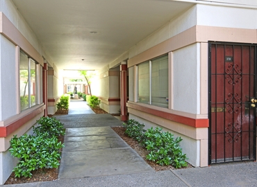 48688 m² Business center in Fresno, CA, 3710 N First Street (93726) - 3 | MatchOffice