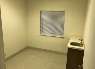 48688 m² Business space in Fresno, CA, 3710 N First Street (93726) - 11 | MatchOffice