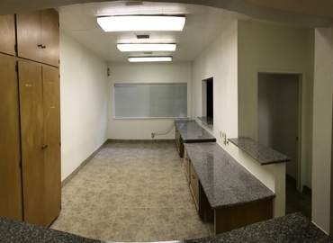 48688 m² Business center in Fresno, CA, 3710 N First Street (93726) - 12 | MatchOffice.com