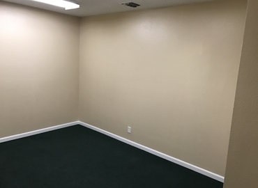 48688 m² Business center in Fresno, CA, 3710 N First Street (93726) - 20 | MatchOffice.com