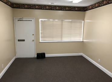 48688 m² Business center in Fresno, CA, 3710 N First Street (93726) - 23 | MatchOffice.com