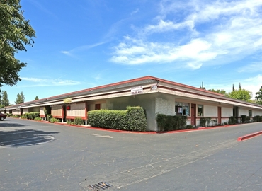 48688 m² Business center in Fresno, CA, 3710 N First Street (93726) - 25 | MatchOffice.com